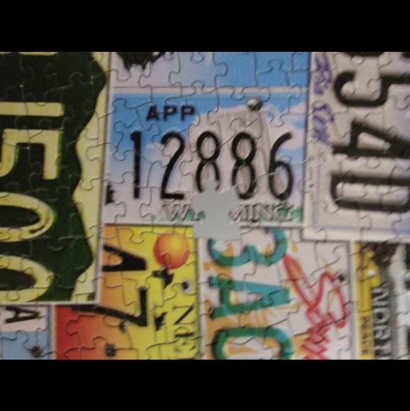 USA License Plate 1000 Piece Jigsaw Puzzle (1 pc missing) - Picture 5 of 5